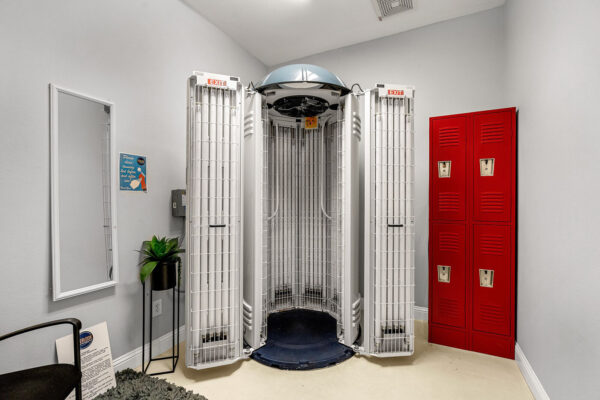 Indoor tanning bed with lockers at The Overlook student apartments in Nacogdoches TX
